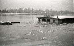 Magyarország, Budapest XIII., a pesti alsó rakpart a Margit híd pesti hídfőjénél, szemben a Margit-sziget., 1940, Pálfi András, árvíz, Budapest, Fortepan #94014