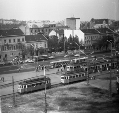 Magyarország, Budapest II., Széll Kálmán (Moszkva) tér., 1968, Szerdahelyi Márk, forgalom, utcakép, életkép, villamos, lámpaoszlop, neon lámpa, Ganz UV, Ikarus 556, Ganz CSMG, BKVT V-típus, Budapest, Fortepan #94194