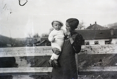 1939, Vaskapu utca, village, bridge, kid, Fortepan #94343