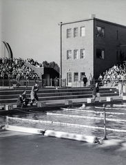 Magyarország, Margitsziget, Budapest, Hajós Alfréd Nemzeti Sportuszoda., 1940, Vaskapu utca, Fortepan #94378