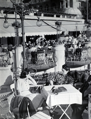 Hungary, Budapest XI., Gellért Gyógyfürdő, terasz., 1943, Vaskapu utca, Budapest, Fortepan #94428