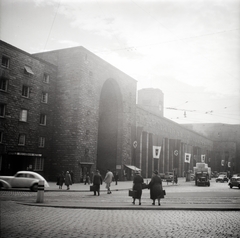 Németország, Stuttgart, Arnulf Klett Platz, főpályaudvar., 1937, Lőrincze Judit, zászló, horogkereszt, címer, pályaudvar, nácizmus, Paul Bonatz-terv, Friedrich Eugen Scholer-terv, Fortepan #94520