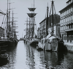 Olaszország, Trieszt, Canal Grande., 1910, Magyar Földrajzi Múzeum / Diagyűjtemény, vitorláshajó, kikötő, Osztrák-Magyar Monarchia, Fortepan #95045