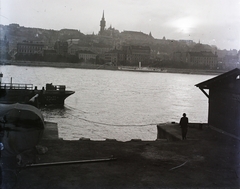 Magyarország, Budapest V., pesti alsó rakpart a Magyar Tudományos Akadémiánál. Szemben a Bem (Margit) rakpart és a budai Vár., 1909, Magyar Földrajzi Múzeum / Kerekes J. Zoltán, vár, Budapest, Fortepan #95182