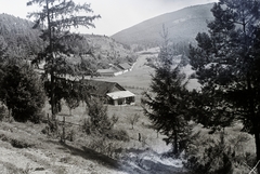 Slovakia, Spišské Vlachy, kilátás a községtől délre. Ma ezen a helyen a Za Horou (Zahura) turistaközpont található., 1937, Schermann Ákos, Schermann Szilárd, Czechoslovakia, Fortepan #95598