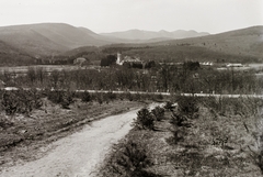 Szlovákia, Jászó, látkép az apátság felé., 1939, Schermann Ákos, Schermann Szilárd, templom, barokk-stílus, katolikus, kolostor, rokokó stílus, Premontrei rend, Franz Anton Pilgram-terv, Fortepan #95623