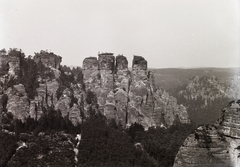 Németország, Rathen, (Szász-Svájc), Bastei., 1927, Schermann Ákos, Sztehlo Borbála, szikla, Fortepan #95678