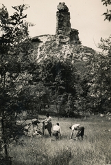 Hungary, Pilisszentiván, Ördögtorony., 1924, Schermann Ákos, excursion, rock, Fortepan #95764