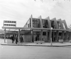 Magyarország, Szeged, Mars (Marx) tér, autóbusz-állomás., 1967, UVATERV, helységnév tábla, autóbuszállomás, Fortepan #96754