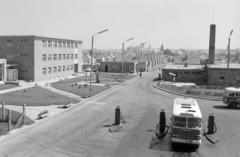 Magyarország, Veszprém, Pápai út, 15-ös AKÖV (később 15-ös Volán) telephelye., 1964, UVATERV, autóbusz, Ikarus-márka, MÁVAUT-szervezet, kémény, Ikarus 31/311, benzinkút, GAZ M21 Volga, virágláda, FSO Warszawa, Fortepan #97003