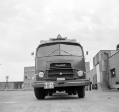 Magyarország, Budapest XI., a 20 sz. AKÖV telephelye a Than Károly utca - Andor utca - Pajkos utca határolta területen., 1965, UVATERV, rendszám, Saurer-márka, Budapest, Fortepan #97123