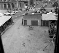 Magyarország, Budapest VIII., Blaha Lujza tér, a metróépítés területe, szemben a Nemzeti Színház., 1964, UVATERV, forgalom, utcakép, parkoló, Fellner és Helmer-terv, metróépítés, eklektikus építészet, Budapest, Fortepan #97198