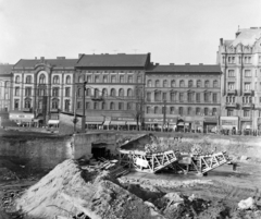 Magyarország, Budapest VIII.,Budapest VII., Baross tér, a metróépítés területe, szemben a Thököly út házsora., 1968, UVATERV, metróépítés, Budapest, Fortepan #97397