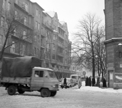 Magyarország, Budapest I., Markovits Iván utca a Batthyány térről nézve., 1971, UVATERV, tél, hó, Zuk-márka, Budapest, Fortepan #98009