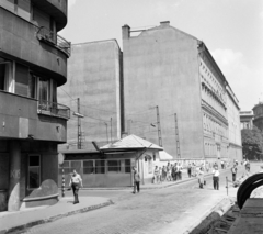 Magyarország, Budapest IX., Köztelek utca az Üllői út felé nézve., 1971, UVATERV, járókelő, utcakép, életkép, útépítés, TEFU-szervezet, Budapest, Fortepan #98138