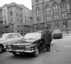 Magyarország, Budapest VIII., József utca, balra a Német (Bacsó Béla) utca kereszteződése., 1972, UVATERV, rendszám, Budapest, Opel Admiral, Fortepan #98202