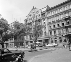 Magyarország, Budapest V., József nádor tér a József Attila utca felé nézve, balra a Nádor (Münnich Ferenc) utca., 1972, UVATERV, Budapest, Fortepan #98281