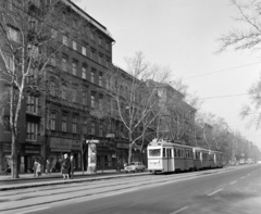 Magyarország, Budapest V., Bajcsy-Zsilinszky út a Nyugati (Marx) tér felé nézve, szemben a villamos mögött a Nagysándor József (Nagy Sándor) utca torkolata., 1974, UVATERV, Budapest, Fortepan #98762