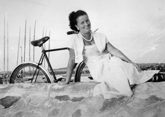 1955, Fortepan, portrait, bicycle, sailboat, smile, woman, port, pier, Fortepan #9883