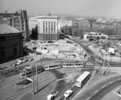 Hungary, Budapest V.,Budapest VI., Deák Ferenc tér a Király (Majakovszkij) utca felől az Erzsébet (Engels) tér felé nézve az aluljáró építése idején., 1975, UVATERV, subway construction, Budapest, Fortepan #98912