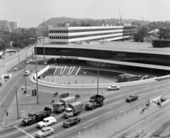 Hungary, Budapest I., a Déli pályaudvar egy Alkotás utcai házból nézve. Háttérben a Gellért-hegy., 1975, UVATERV, Budapest, Fortepan #98946