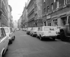 Hungary, Budapest VII., Kertész utca az Erzsébet (Lenin) körút felé nézve., 1975, UVATERV, Budapest, number plate, Lada 1200 estate, Fortepan #99055