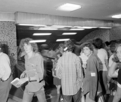 Magyarország, Budapest VIII., Blaha Lujza tér, a metró utascsarnoka az állomáshoz vezető mozgólépcsővel., 1976, UVATERV, metró, metróállomás, Budapest, Fortepan #99148