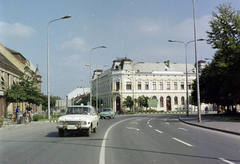 Magyarország, Sárvár, Batthyány (Lenin) utca, szemben az Ady Endre utca, jobbra a Kossuth tér., 1973, UVATERV, színes, rendszám, Wartburg 353, Fortepan #99292