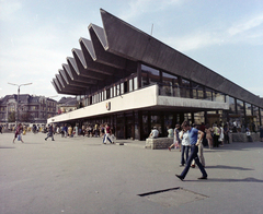 Magyarország, Budapest II., Széll Kálmán (Moszkva) tér, a metróállomás csarnoka., 1973, UVATERV, színes, metróállomás, Budapest, Fortepan #99310