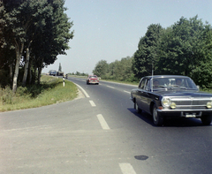 Magyarország, 1974, UVATERV, színes, országút, Volvo Amazon, GAZ 24 Volga, Fortepan #99342