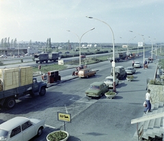 Magyarország, Budaörs, eszpresszó és benzinkút az M1-M7-es autópálya kivezető szakasza mellett., 1975, UVATERV, színes, teherautó, benzinkút, Agip-márka, Opel Rekord P1, VAZ 2101, ZiL-130, Fortepan #99388