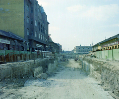 Magyarország, Budapest IV., Árpád út a Lebstück Mária utca felől az István (Bajcsy-Zsilinszky) út felé nézve, a metróépítés területe., 1987, UVATERV, színes, építkezés, metróépítés, Budapest, Fortepan #99509